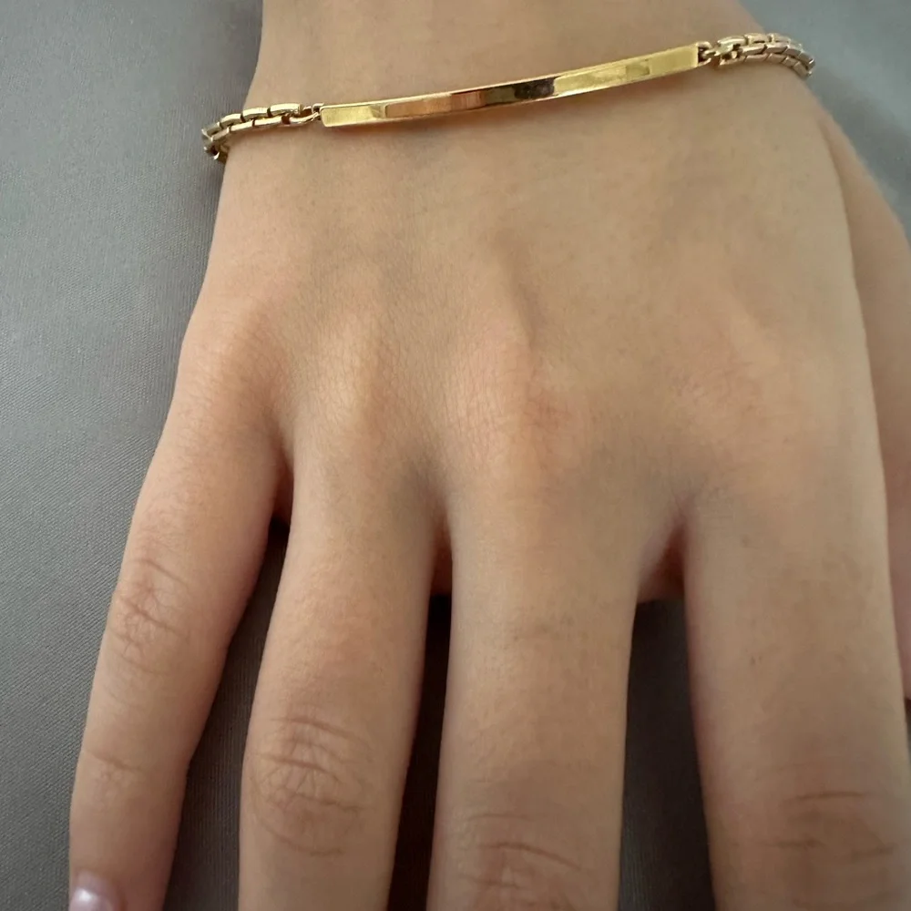 Minimalist Gold Plate Bracelet for Women - Sleek Everyday ID Chain